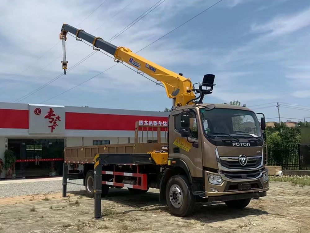 國(guó)六福田奧鈴單橋徐工8噸四節(jié)直臂吊機(jī)隨車吊